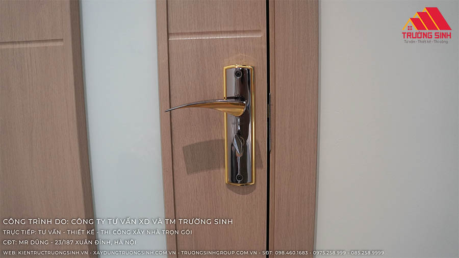 Chọn bộ phụ kiện đồng bộ với cửa